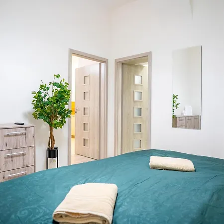 アパート Cozy Main Square Ii With Breakfast コシツェ