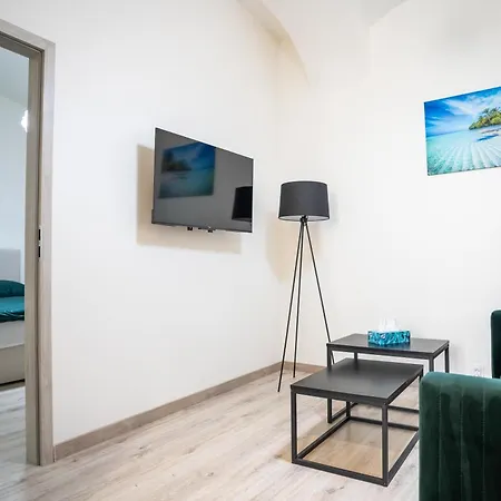 Cozy Main Square Ii With Breakfast * Košice